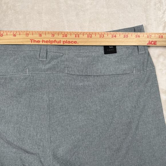 Vuori Aim Pants Men's Size 32x32 Gray Chino Performance Stretch Lightweight V431 - Picture 7 of 7